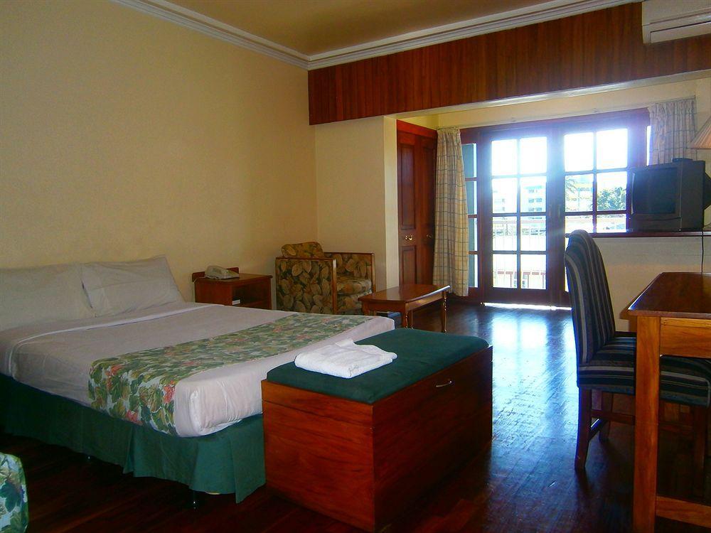 סובה Southern Cross Hotel מראה חיצוני תמונה