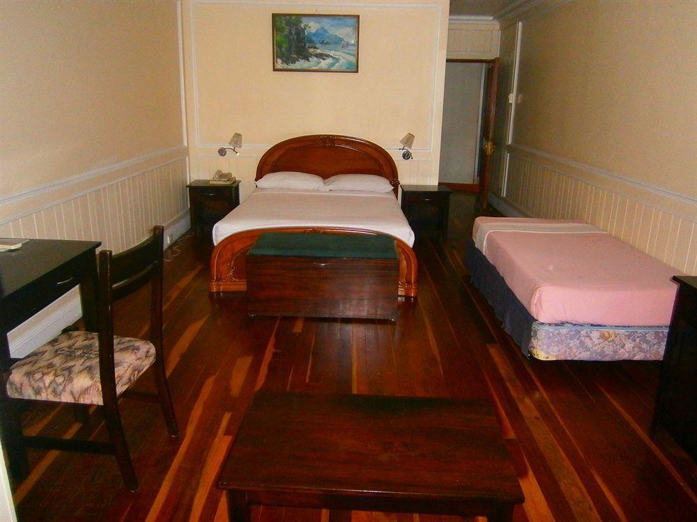 סובה Southern Cross Hotel מראה חיצוני תמונה
