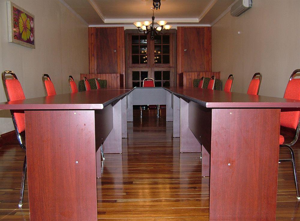 סובה Southern Cross Hotel מראה חיצוני תמונה